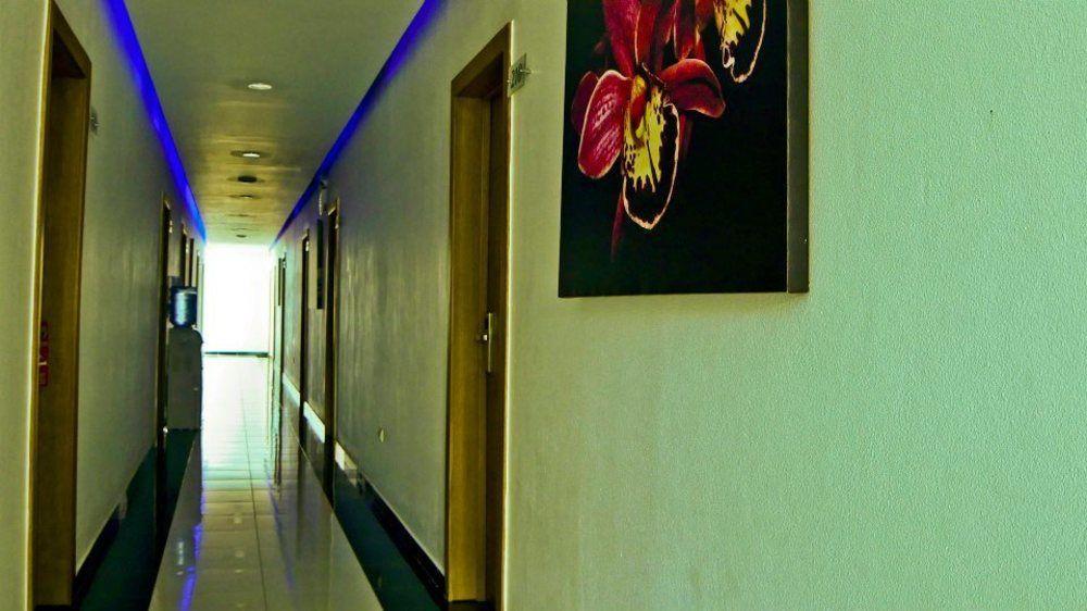 Dpravia Hotel Srl Bani Ngoại thất bức ảnh