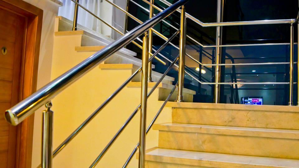 Dpravia Hotel Srl Bani Ngoại thất bức ảnh